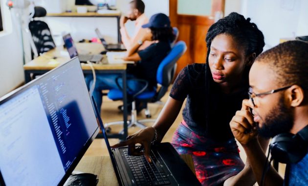 Custom Made Software Vs Off-The-Shelf Solutions
