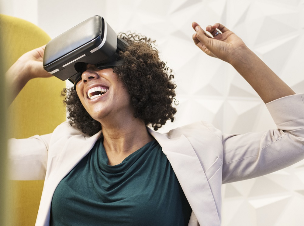 vr-african-american-afro-american-amused-amusement