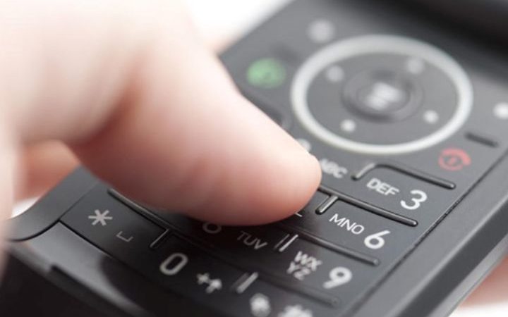 The Alcatel GO FLIP: A User-Friendly Flip Phone for Modern Necessities