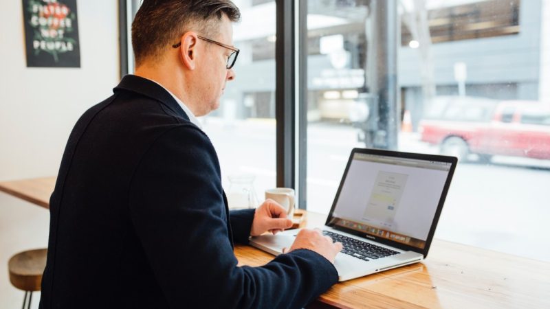 Using LinkedIn Ad Insights to Shape Your Sales Pitch