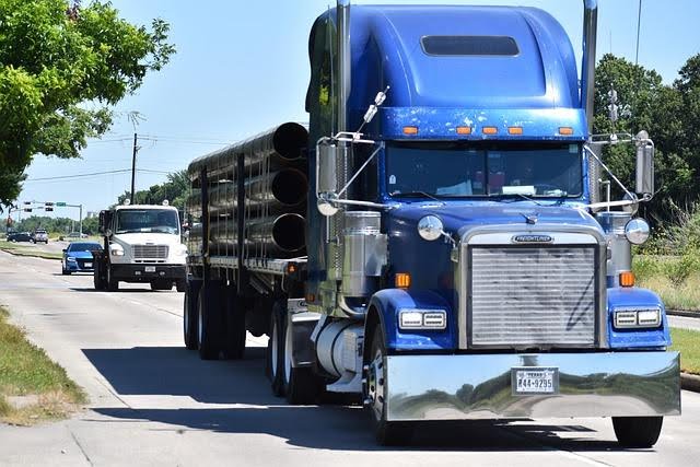 Are Self-Driving Trucks Making Roads Safer or Riskier